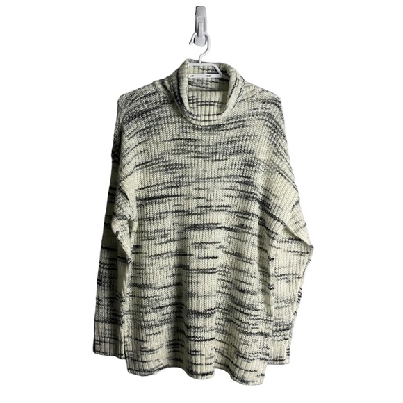 Torrid Women's Soft and Cozy Knit Turtleneck - Picture 1 of 8